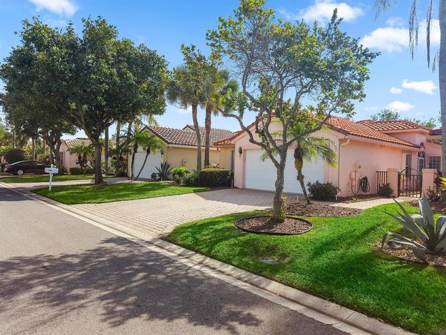 5122 Corbel Lake Way, Boynton Beach, FL 33437