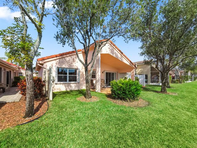 5122 Corbel Lake Way, Boynton Beach, FL 33437