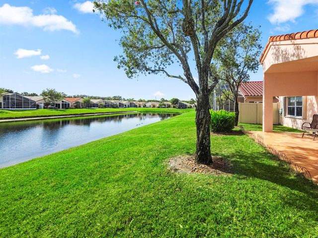 5122 Corbel Lake Way, Boynton Beach, FL 33437