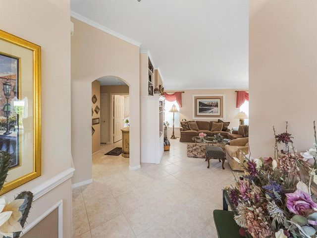 5122 Corbel Lake Way, Boynton Beach, FL 33437