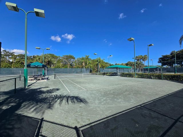 5122 Corbel Lake Way, Boynton Beach, FL 33437