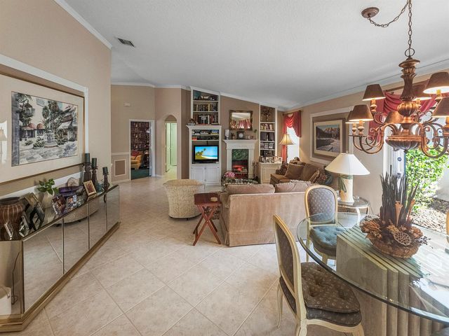 5122 Corbel Lake Way, Boynton Beach, FL 33437