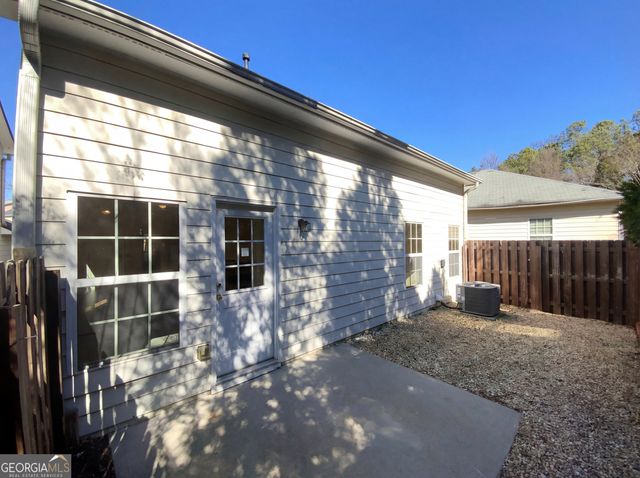 2022 Appaloosa Way, Conyers, GA 30012