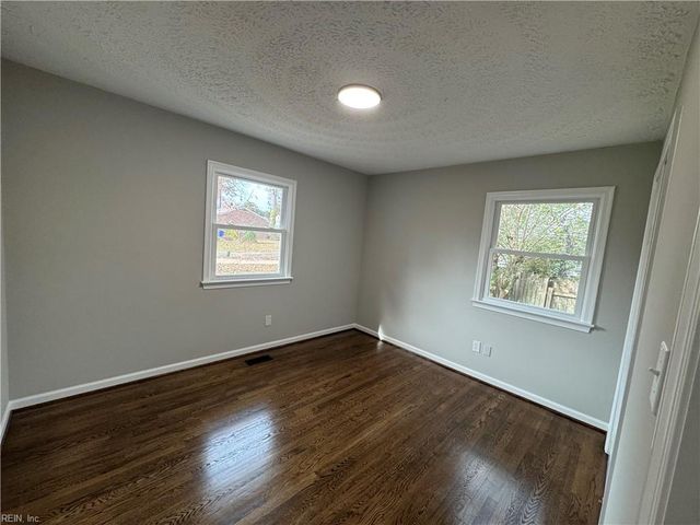 412 Teepee DR, Newport News, VA 23602