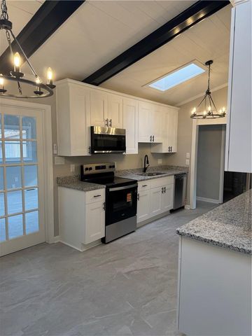 412 Teepee DR, Newport News, VA 23602