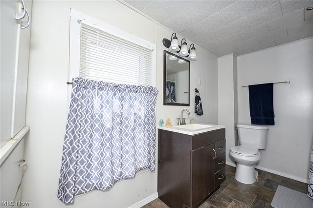 210 Pittsburgh Street, Columbiana, OH 44408