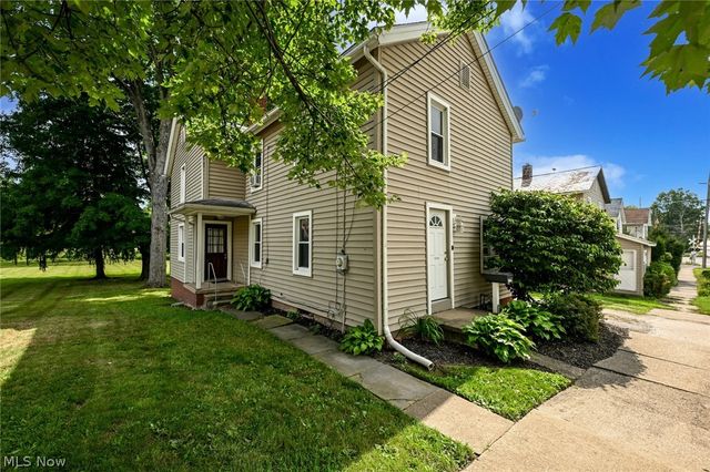 210 Pittsburgh Street, Columbiana, OH 44408