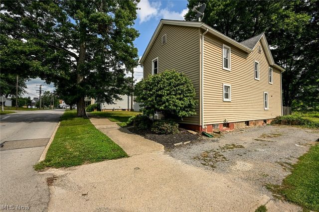 210 Pittsburgh Street, Columbiana, OH 44408