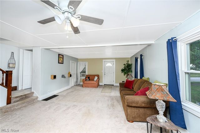 210 Pittsburgh Street, Columbiana, OH 44408