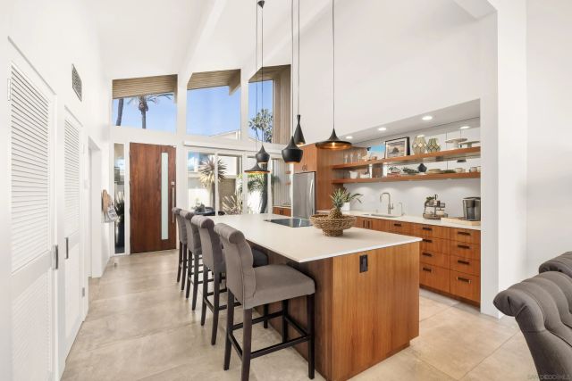 119 Via Coronado, Rancho Santa Fe, CA 92091