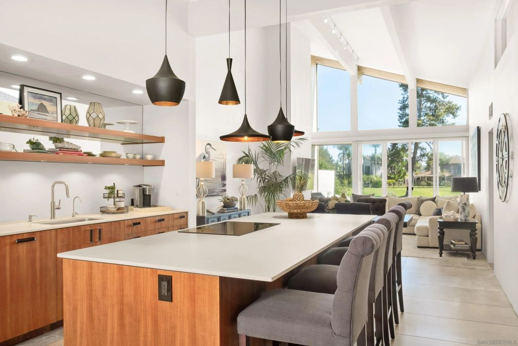 119 Via Coronado, Rancho Santa Fe, CA 92091