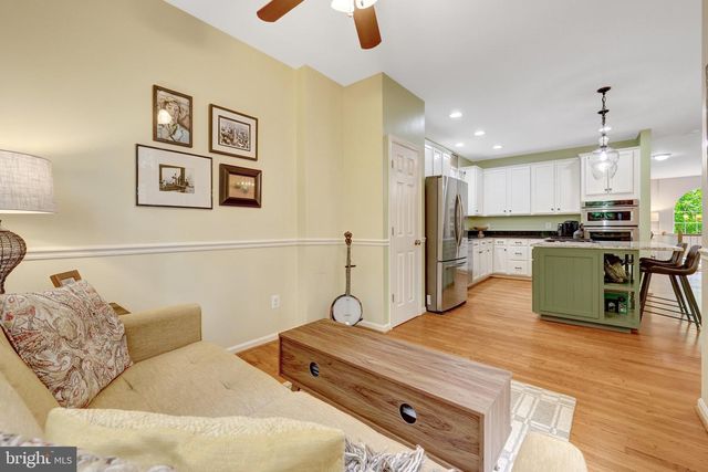 1224 WILD HAWTHORN WAY, Reston, VA 20194
