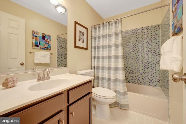 1224 WILD HAWTHORN WAY, Reston, VA 20194