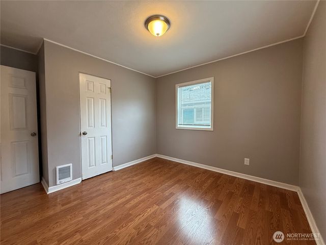 1308 S 3rd Avenue, Kelso, WA 98626