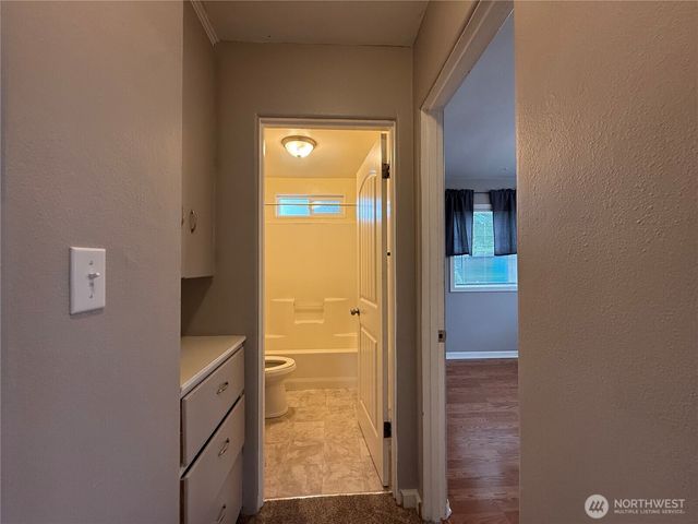 1308 S 3rd Avenue, Kelso, WA 98626