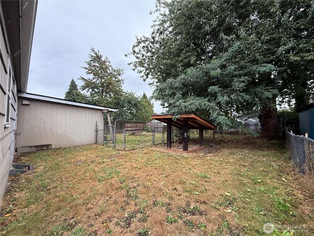 1308 S 3rd Avenue, Kelso, WA 98626