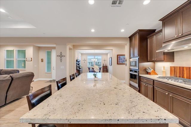 133 Palisades Pl, Copperopolis, CA 95228