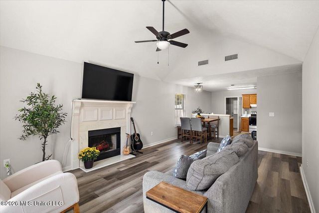 111 Barnett Bend Lane, Brandon, MS 39047