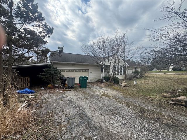 8367 Kirkwood Drive, Chesterland, OH 44026