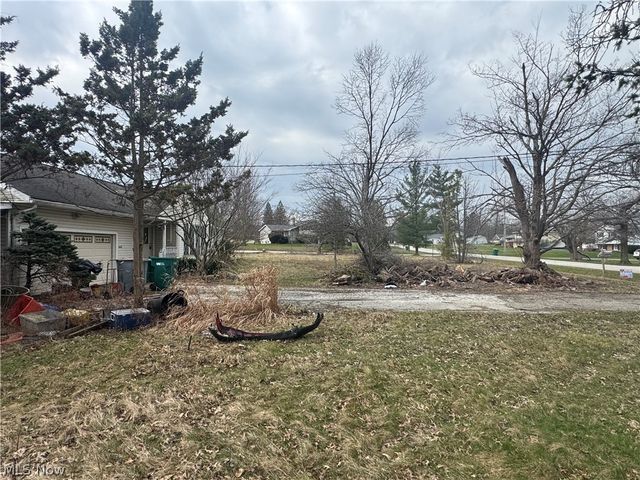 8367 Kirkwood Drive, Chesterland, OH 44026