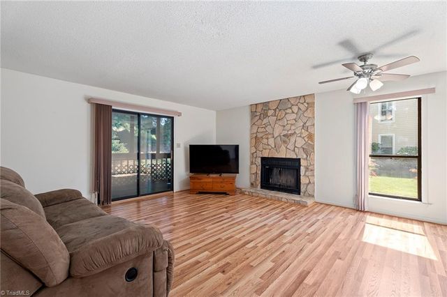 204 Driftwood Lane, Winston-salem, NC 27104
