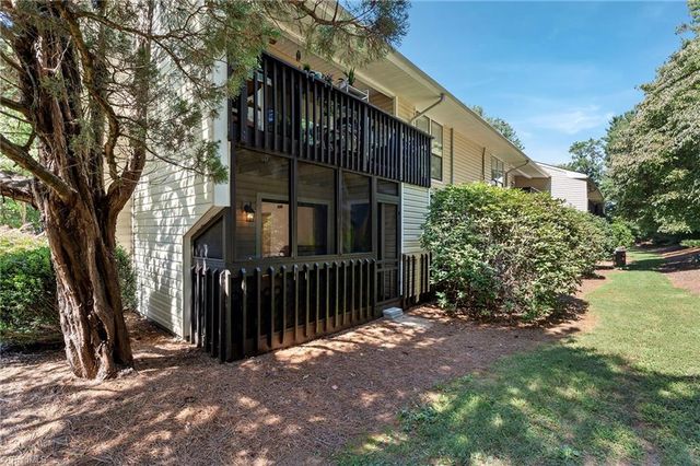 204 Driftwood Lane, Winston-salem, NC 27104