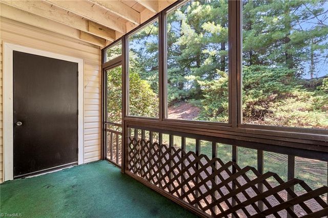 204 Driftwood Lane, Winston-salem, NC 27104