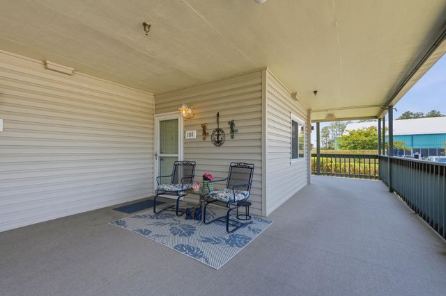 4445 Kingsport Rd Unit 101, Little River, SC 29566
