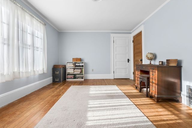 14 Hull Street, Beverly, MA 01915