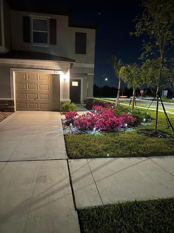 253 TULIP BANDED WAY, Ruskin, FL 33570