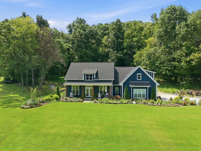 1007 Scenic Dr, Pulaski, TN 38478
