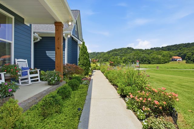 1007 Scenic Dr, Pulaski, TN 38478