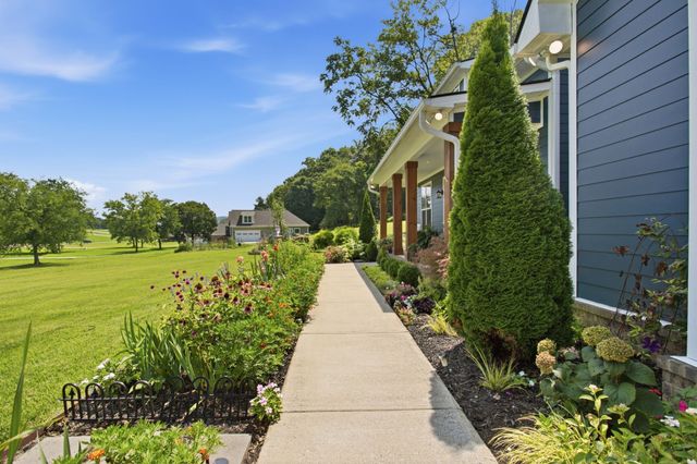 1007 Scenic Dr, Pulaski, TN 38478
