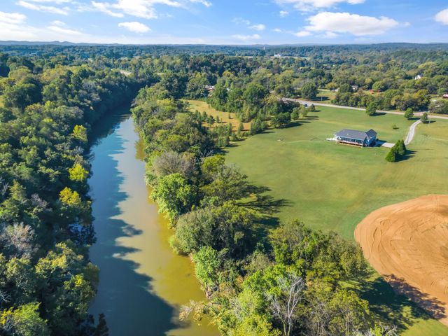 3939 Franklin Pike, Columbia, TN 38401