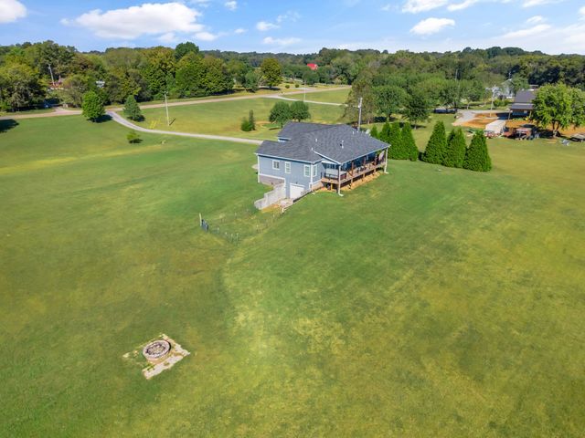 3939 Franklin Pike, Columbia, TN 38401