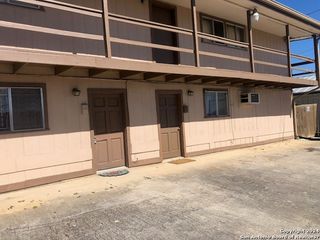 1428 Wiltshire Ave # 1, San Antonio, TX 78209