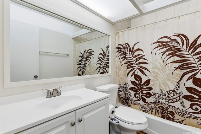 7007 Hawaii Kai Drive J24, Honolulu, HI 96825