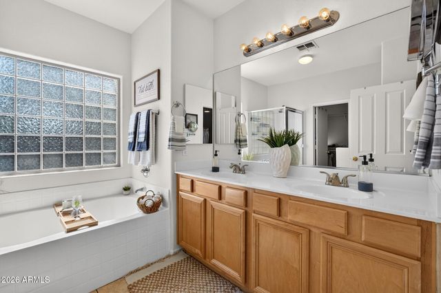 16045 W Banff Lane, Surprise, AZ 85379