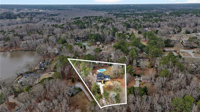 170 Lakeview Lane, Fayetteville, GA 30214