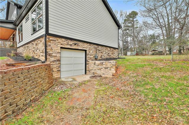 170 Lakeview Lane, Fayetteville, GA 30214