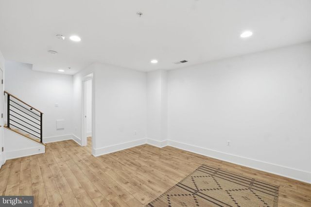 11400 EMERALD PARK RD, Potomac, MD 20854