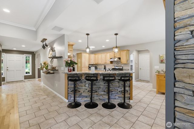 13732 217th Avenue SE, Issaquah, WA 98027