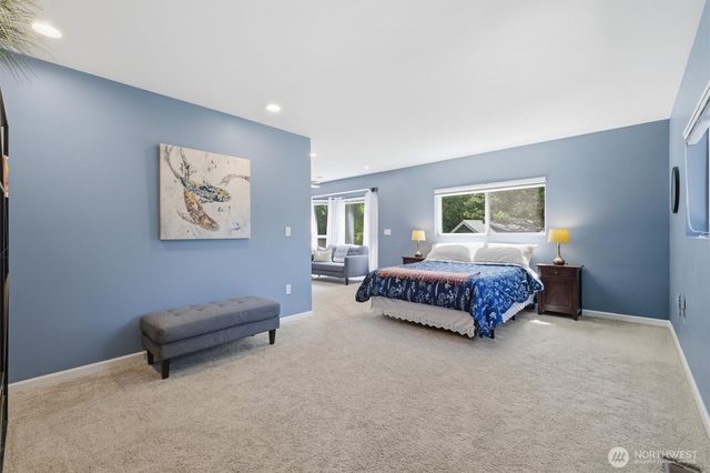 13732 217th Avenue SE, Issaquah, WA 98027