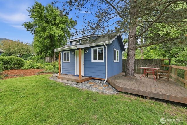 13732 217th Avenue SE, Issaquah, WA 98027