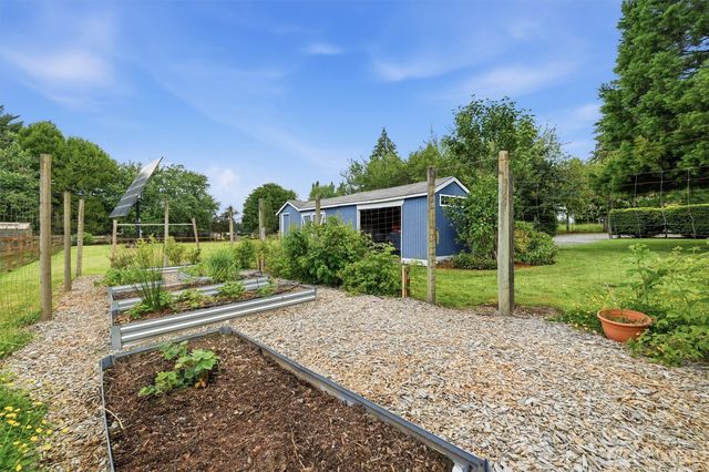 13732 217th Avenue SE, Issaquah, WA 98027