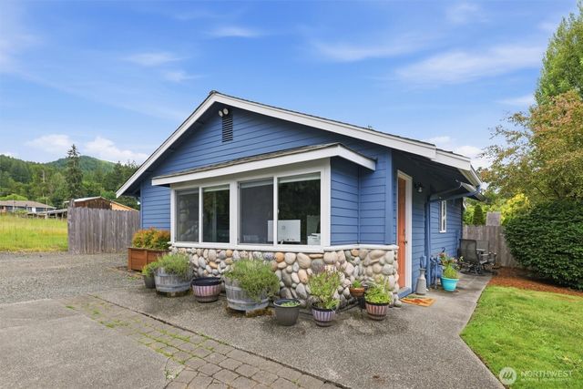 13732 217th Avenue SE, Issaquah, WA 98027