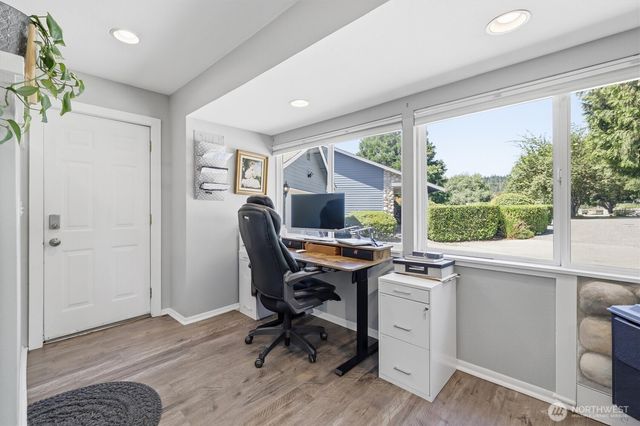 13732 217th Avenue SE, Issaquah, WA 98027