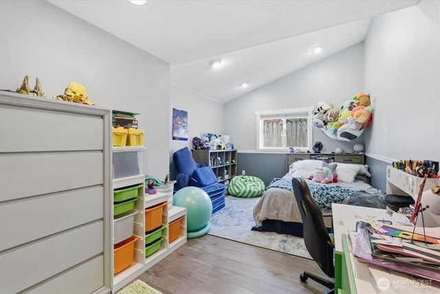 13732 217th Avenue SE, Issaquah, WA 98027