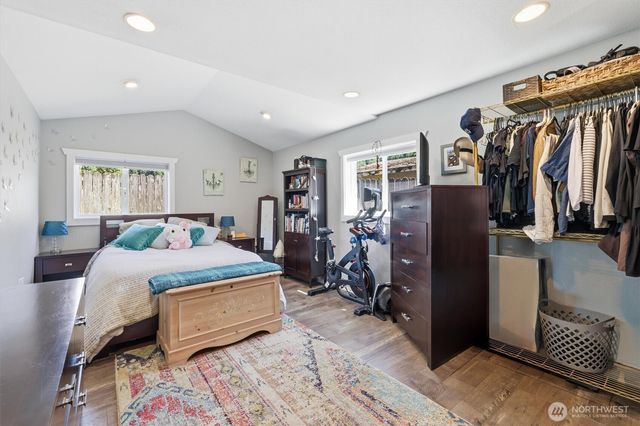 13732 217th Avenue SE, Issaquah, WA 98027