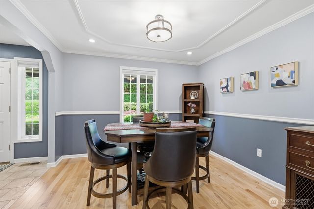13732 217th Avenue SE, Issaquah, WA 98027
